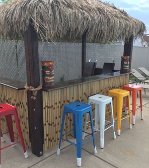 Bamboo Breeze Tiki Bar Rental